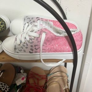 Pink and white shoe